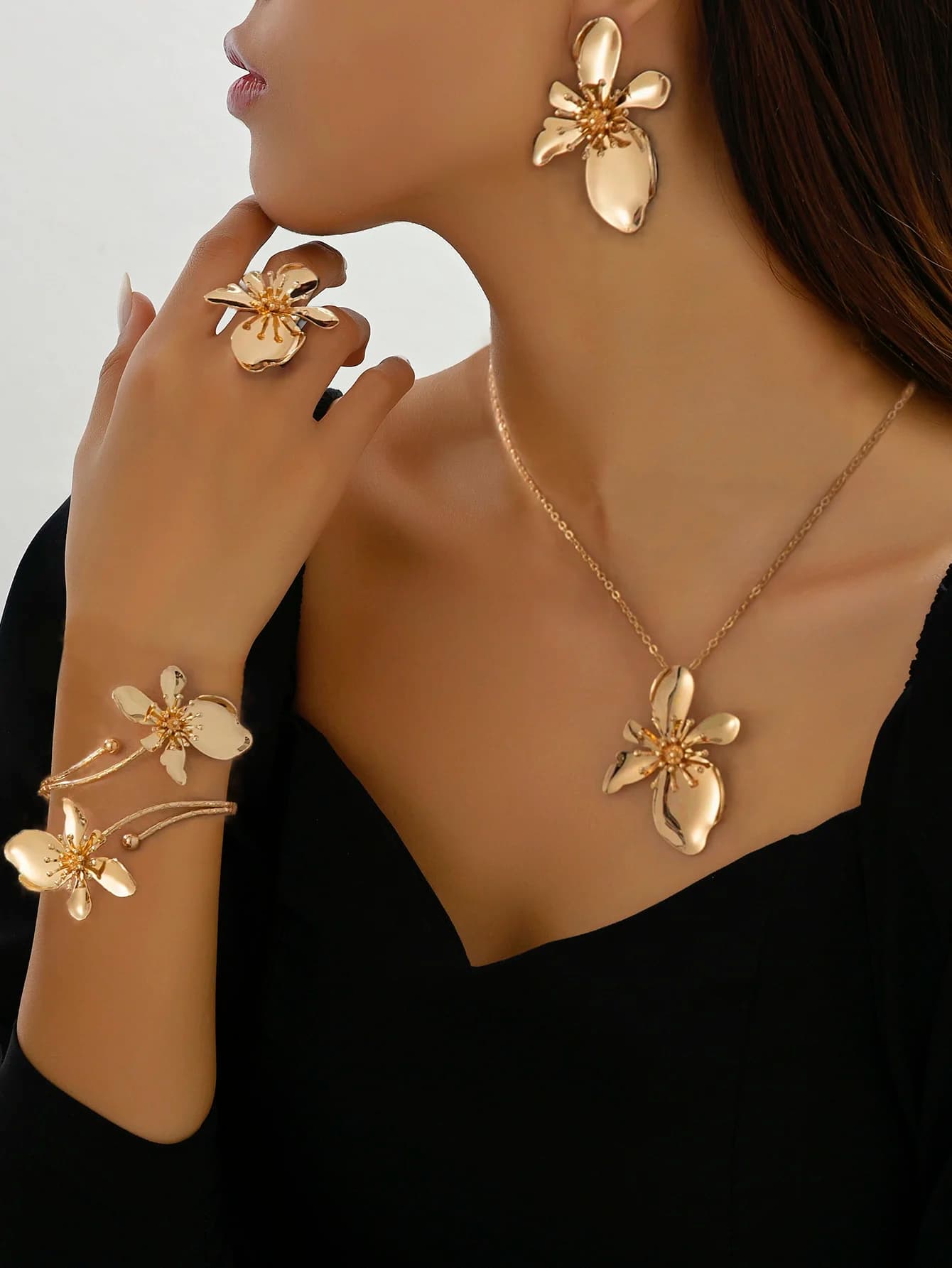 Vintage Ele Jewelry Set with Bracelet, Ring, Earrings and Necklace for Women, Custom Pack