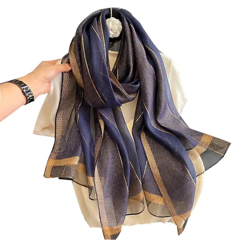 2024 Sciarpa di lana di seta solida per le donne Scialli Sciarpe Summer Lady Hijab Moda invernale Caldo lungo Bandana Foulard Pashmina Poncho