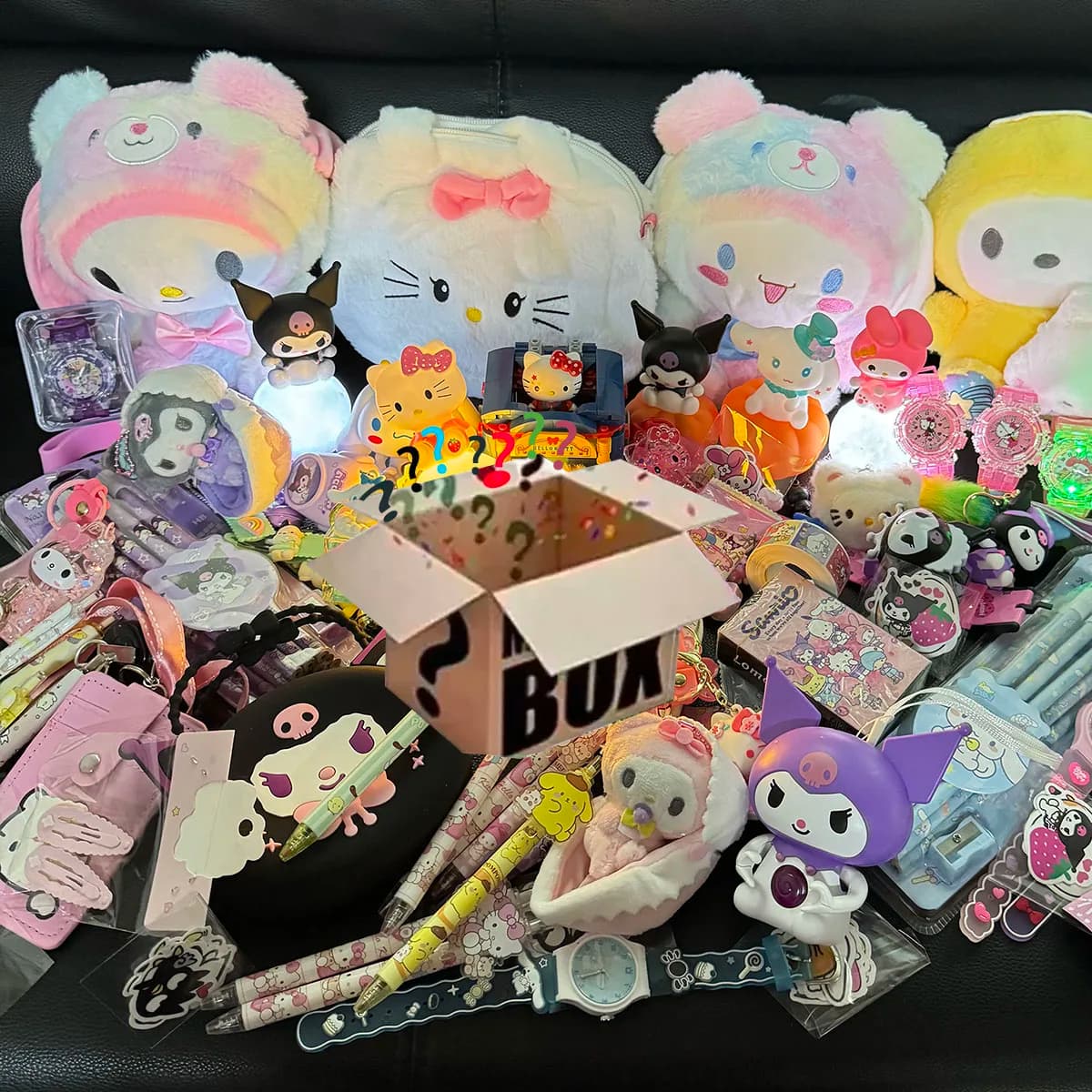 10-30 pezzi Sanrio, sacchetto a sorpresa con giocattoli antistress, Hello Kitty, Kuromi, 300 diversi modelli di bambole e ornamenti.