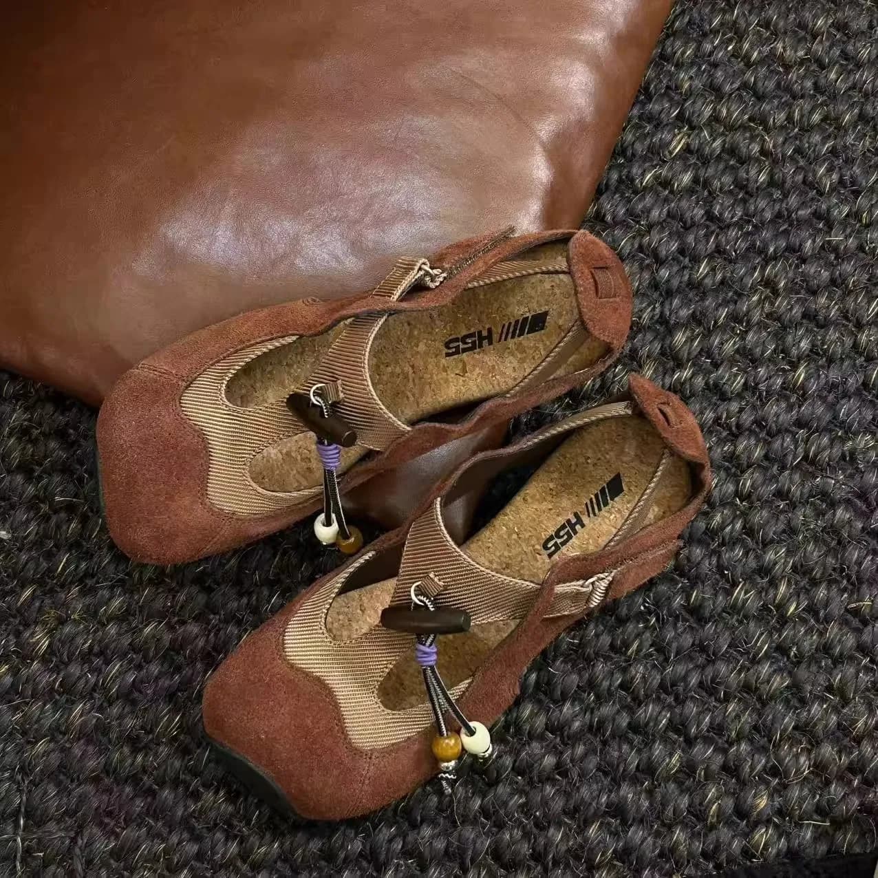 Scarpe da ballo piatte con punta quadrata da donna, con cinturino a T intagliato, chiusura in velcro, design con fascia elastica regolabile, calzature eleganti e versatili