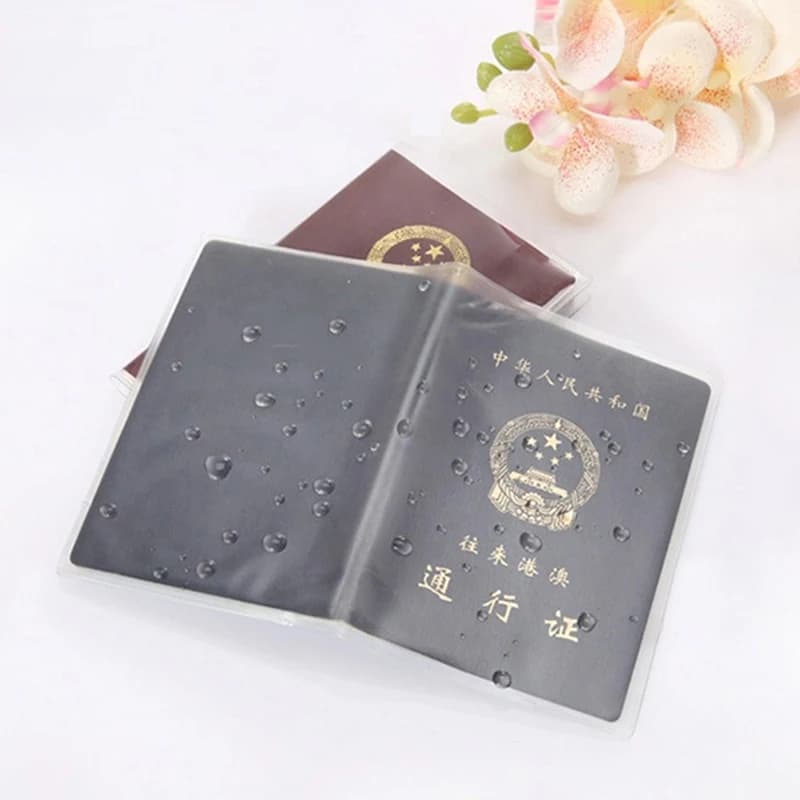 B*1pc Travel Waterproof Dirt Passport Holder Cover Wallet Transparent PVC ID Card Holders Business Credit Card Holder Case Pouch