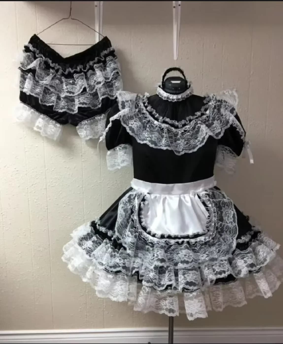 Adult Sissy French Maid Lockable Black Ruffle Dress with Lantern Trouser Head Bubble Sleeve Lovely Apron Belt Custom Customizabl
