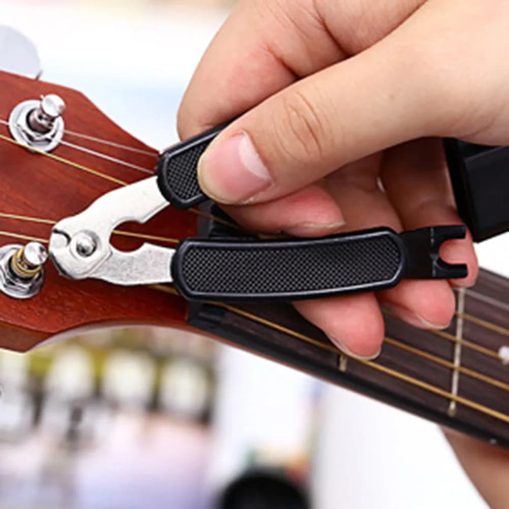 Avvolgicorde 3 in 1 in Lega di Alluminio, Estrattore di Pioli, Strumento di Riparazione Multifunzionale per Chitarra, Basso, Mandolino, Banjo, Ukulele