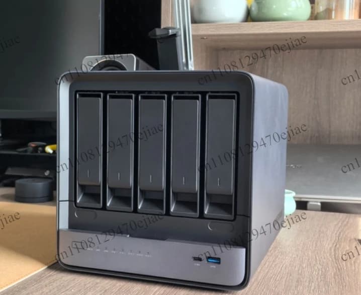MINISFORUM N5 Pro AI NAS Server AMD Ryzen AI 9 HX 370 5-Bay 16GB DDR5 128GB SSD 10GbE OCuLink Docker Cloud Storage