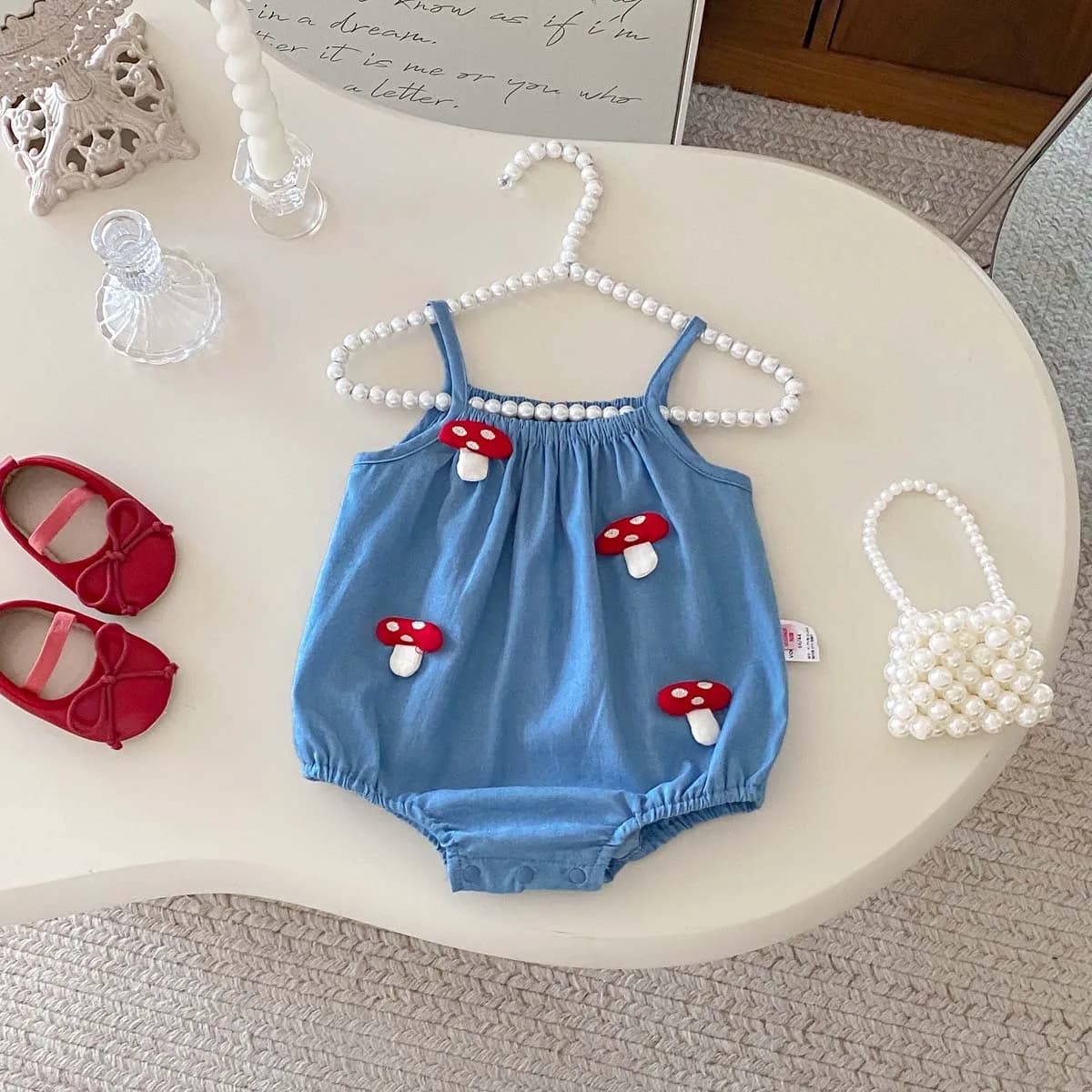 Simpatico tutina estiva con fionda a forma di fungo tridimensionale, tutina estiva comoda e carina per bambina, molto adatta