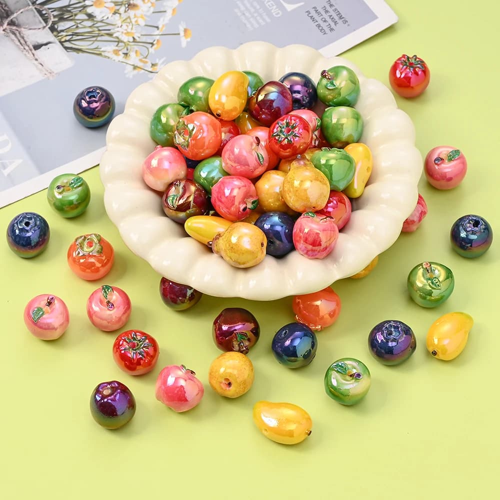5 pezzi di perline in resina a forma di frutta divertenti, miste casualmente con perline sfuse per la creazione di gioielli fai da te come catenelle per ciucci, collane e braccialetti