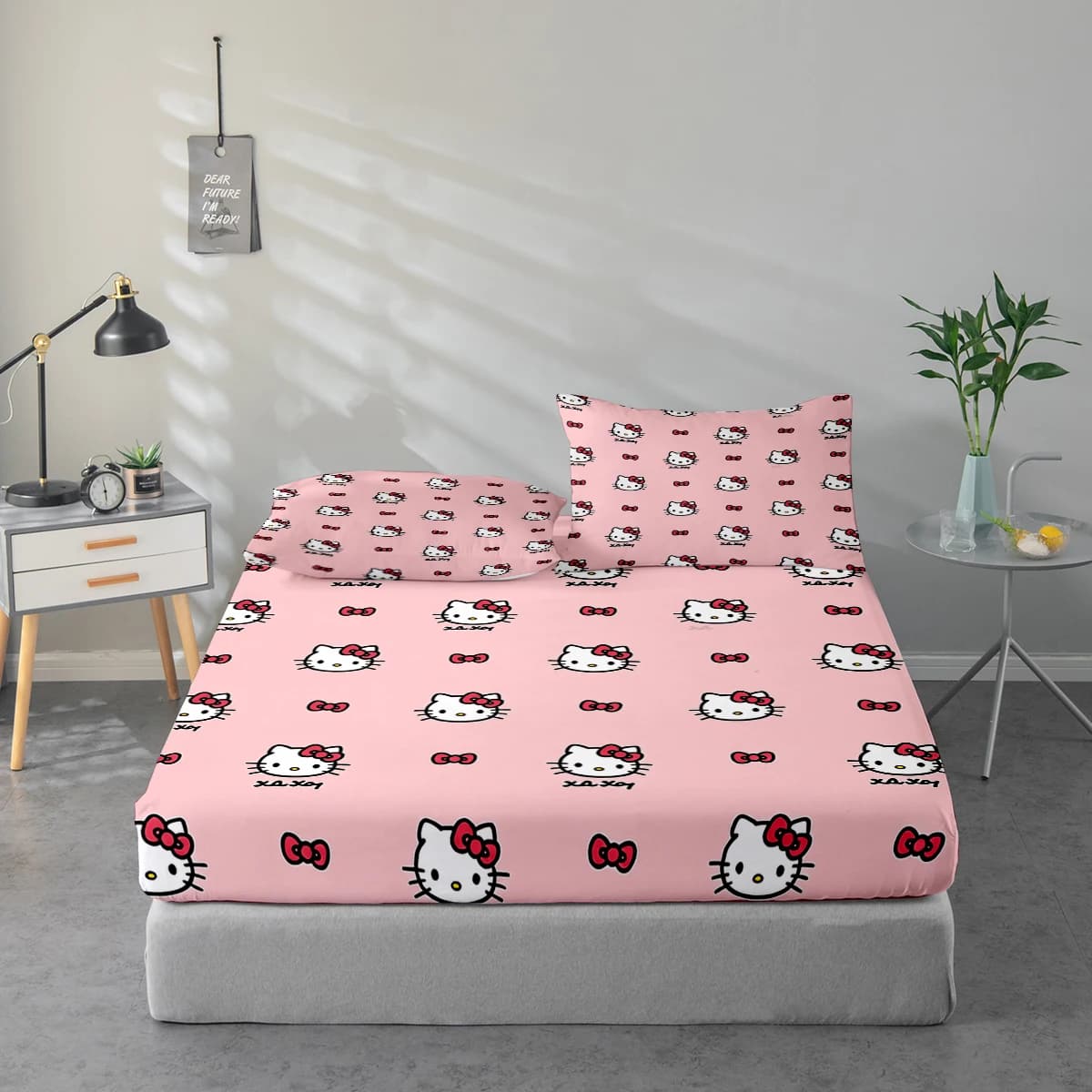 Set di lenzuola con stampa digitale ad alta definizione in 3 pezzi, set di lenzuola con stampa floreale di grandi dimensioni Hello Kitty, include 1 lenzuolo con angoli + 1/2 federa, adatto per camera da letto, camera degli ospiti, decorazioni per la casa, lenzuolo con angoli in fibra di poliestere + federa, biancheria da letto ultra morbida, tessuto spesso e ultra morbido, confortevole per tutte le stagioni, lavabile in lavatrice