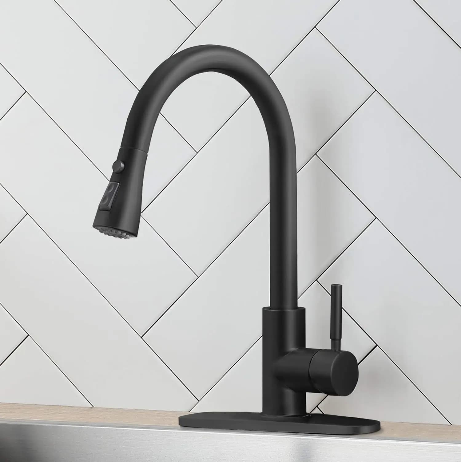 Pull Out Sprayer Kitchen Faucet with Stream Spray Head - Single Hole Deck Mounted Sink Mixer in Gun Gray & Black, Factory Direct