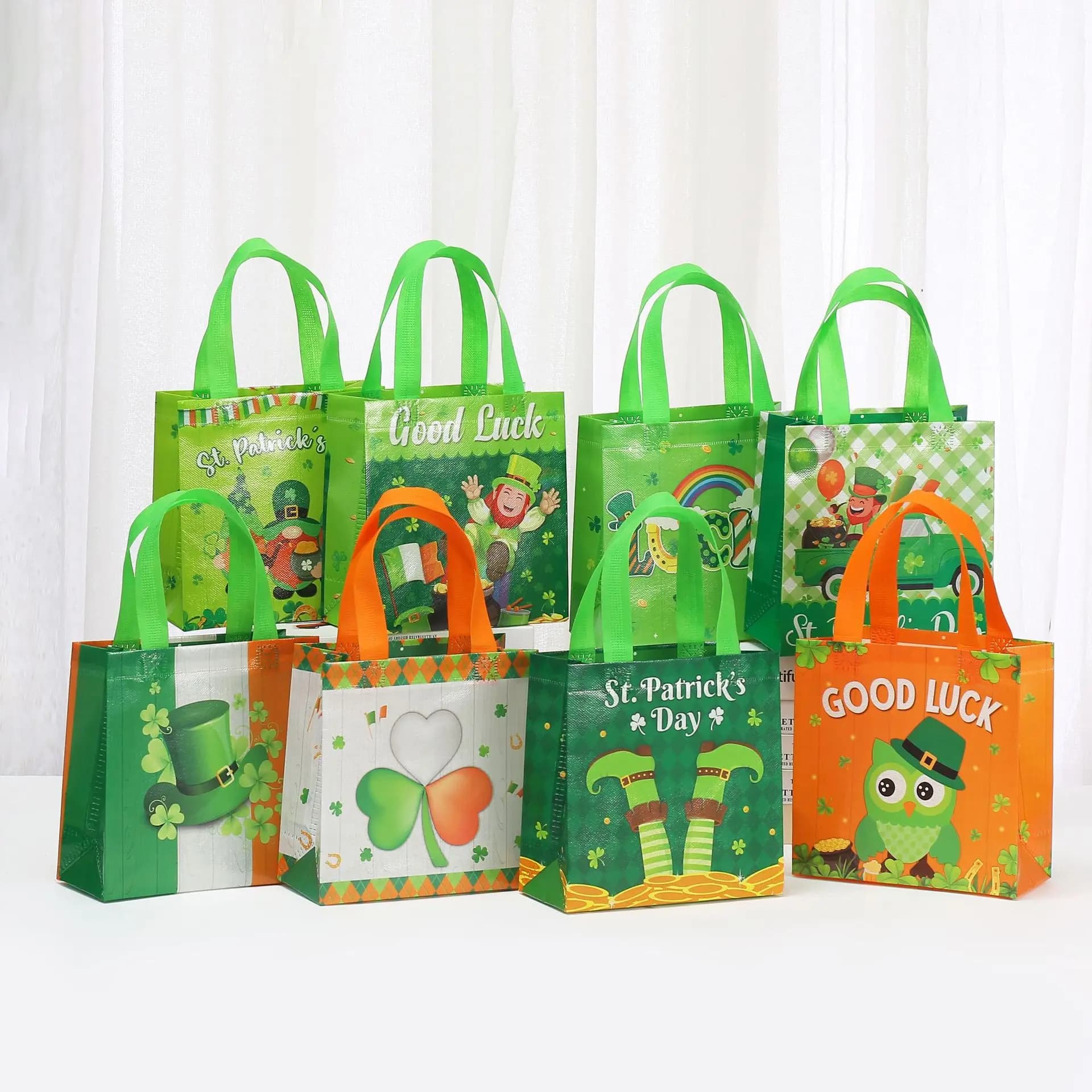 Borsa da regalo in tessuto non tessuto con tema del giorno di San Patrizio da 8 pezzi Borsa per la spesa trifoglio verde per la decorazione della festa nazionale irlandese fortunata