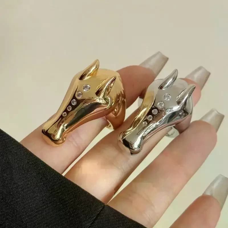 Luxury Exaggerated Custom Metal Horse Head Ring American European Style Jewelry Ring with zircon inlay