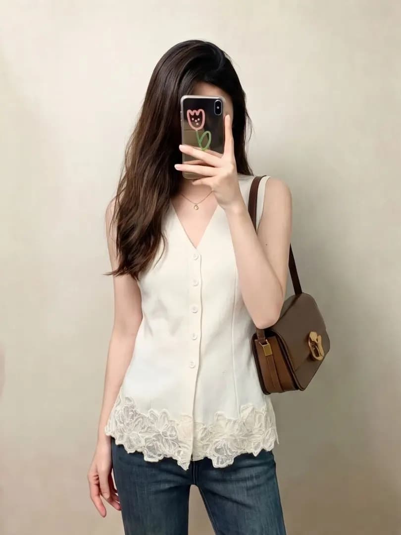 Elegante Gilet in Maglia di Seta Ghiaccio con Scollo a V e Orlo in Pizzo, Senza Maniche, Aperto sul Davanti, per Donna - Top Estivo alla Moda per Outfit Casual