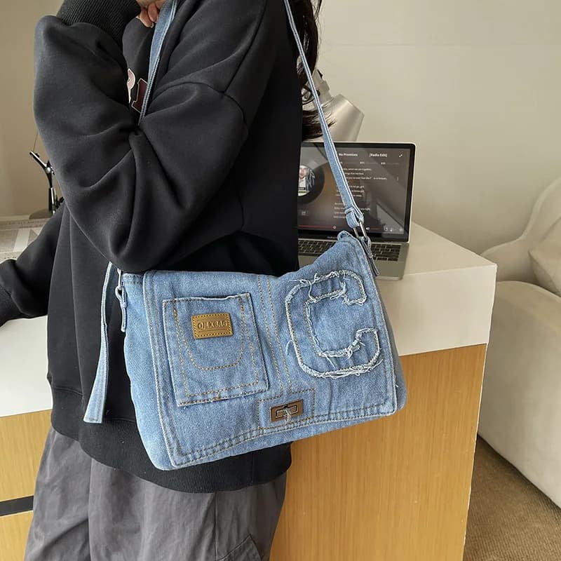 Women Denim Crossbody Bag Casual Shoulder Purse with Letter Patch Pocket Washed Jean Satchel Long Strap Zipper Handbag Daily