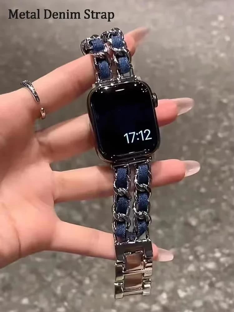 Cinturino in Denim di lusso in metallo per cinturino Apple Watch Ultra 2 1 49mm 41 45mm 38 42mm 44 40mm bracciale per iWatch 9 8 7 SE 6 5 4 3 donna