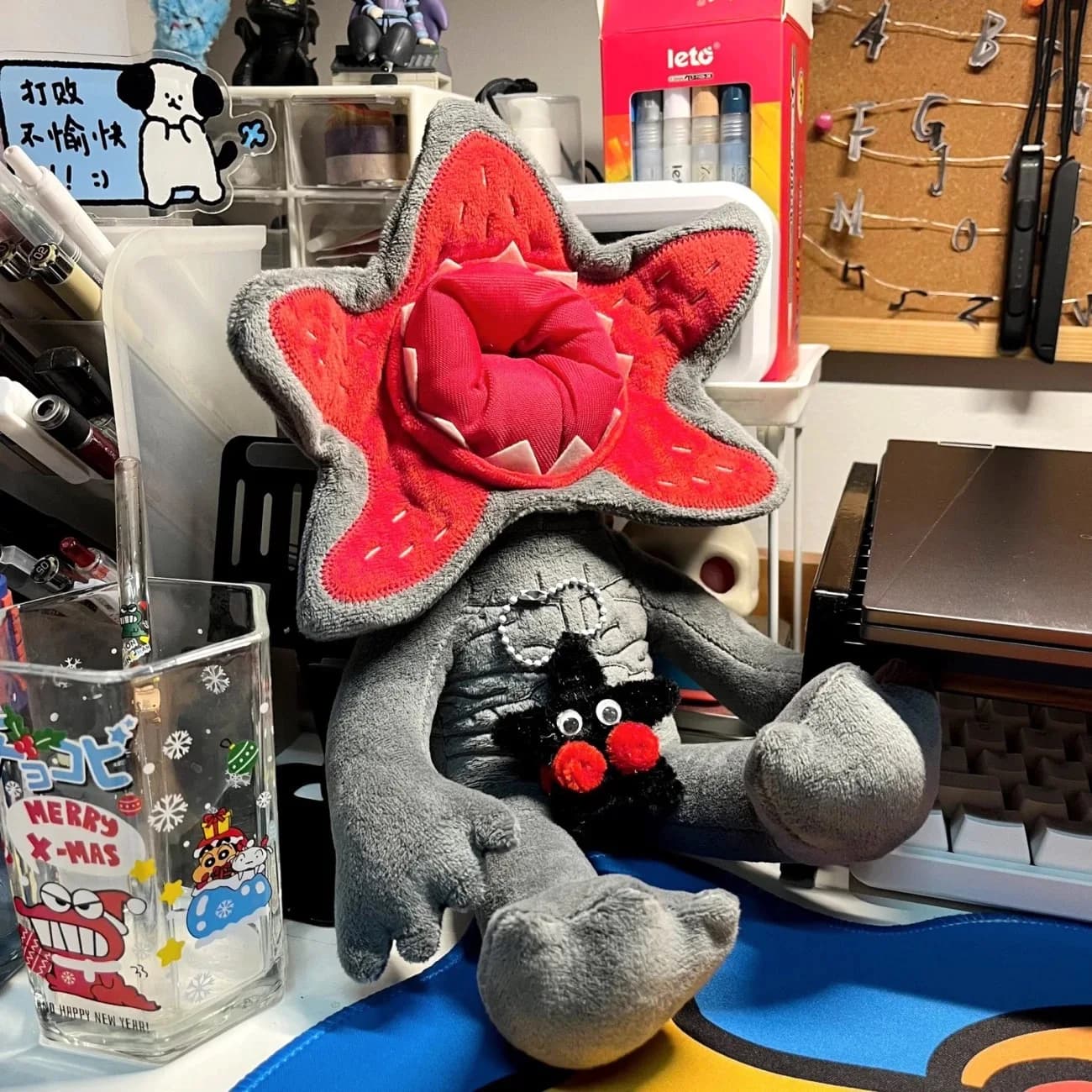 Personaggi del gioco dei cartoni animati Giocattoli di peluche Cute Undici Demogorgon peluche Bambini Regali per bambini Per bambini Ragazzi Ragazze di Halloween
