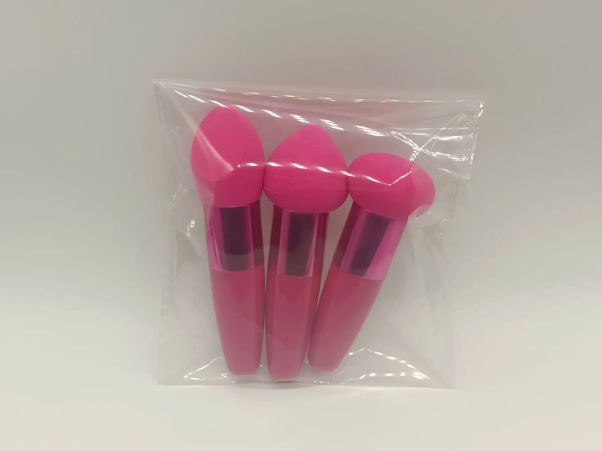 3 pennelli per trucco viso con soffio cosmetico di bellezza per fondotinta in polvere con testa a fungo da donna con manico