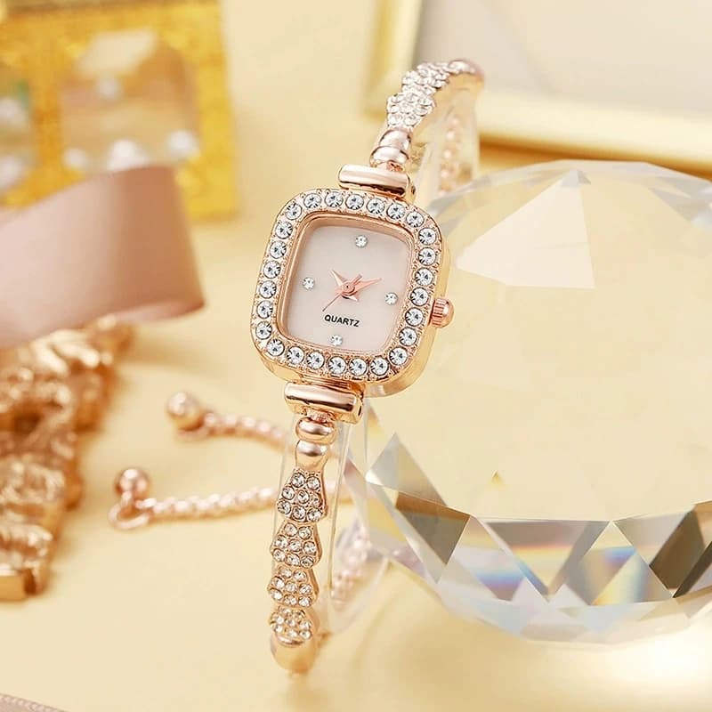 New Fashion Watches for Women Square Luxury Watch Casual Quartz Watch Women's Crystal Clock Reloj Mujer