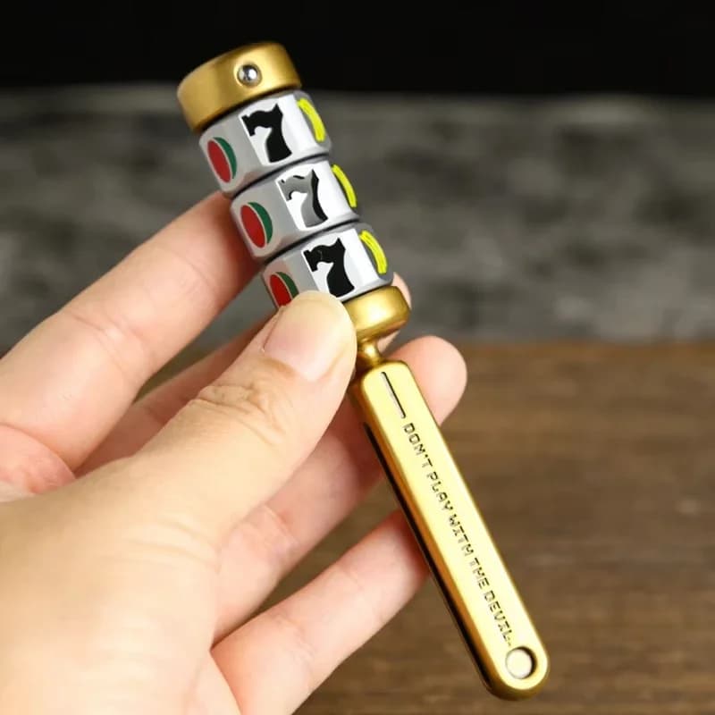 Spinner Antistress in Metallo con Motivo Frutta, Giocattolo per Alleviare lo Stress, Regalo Artigianale, Decorazione per Casa e Ufficio