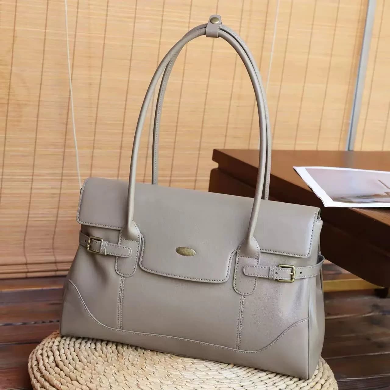Borsa grande da donna in vera pelle Borsa tote in pelle di mucca cerata olio 2025 Nuova borsa a tracolla o a tracolla grande per donna