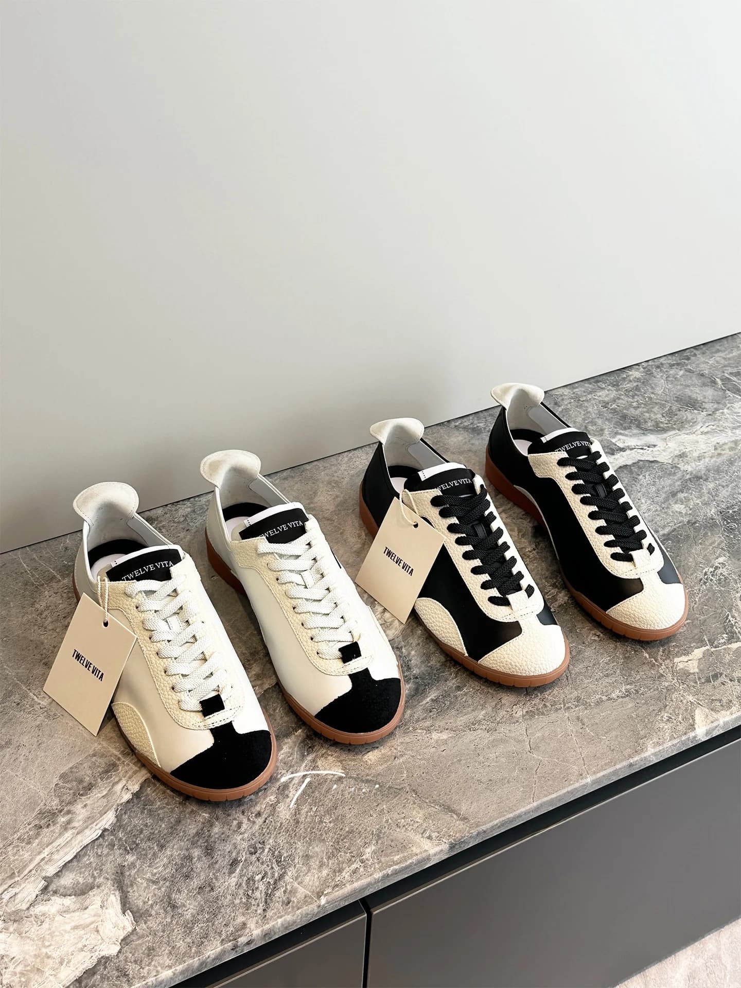 Twelve Vita Panda Color Block Casual Shoes Women's Low Top Knot Tied Sneakers Fashionable Split Color Design Comfortable Rubb...