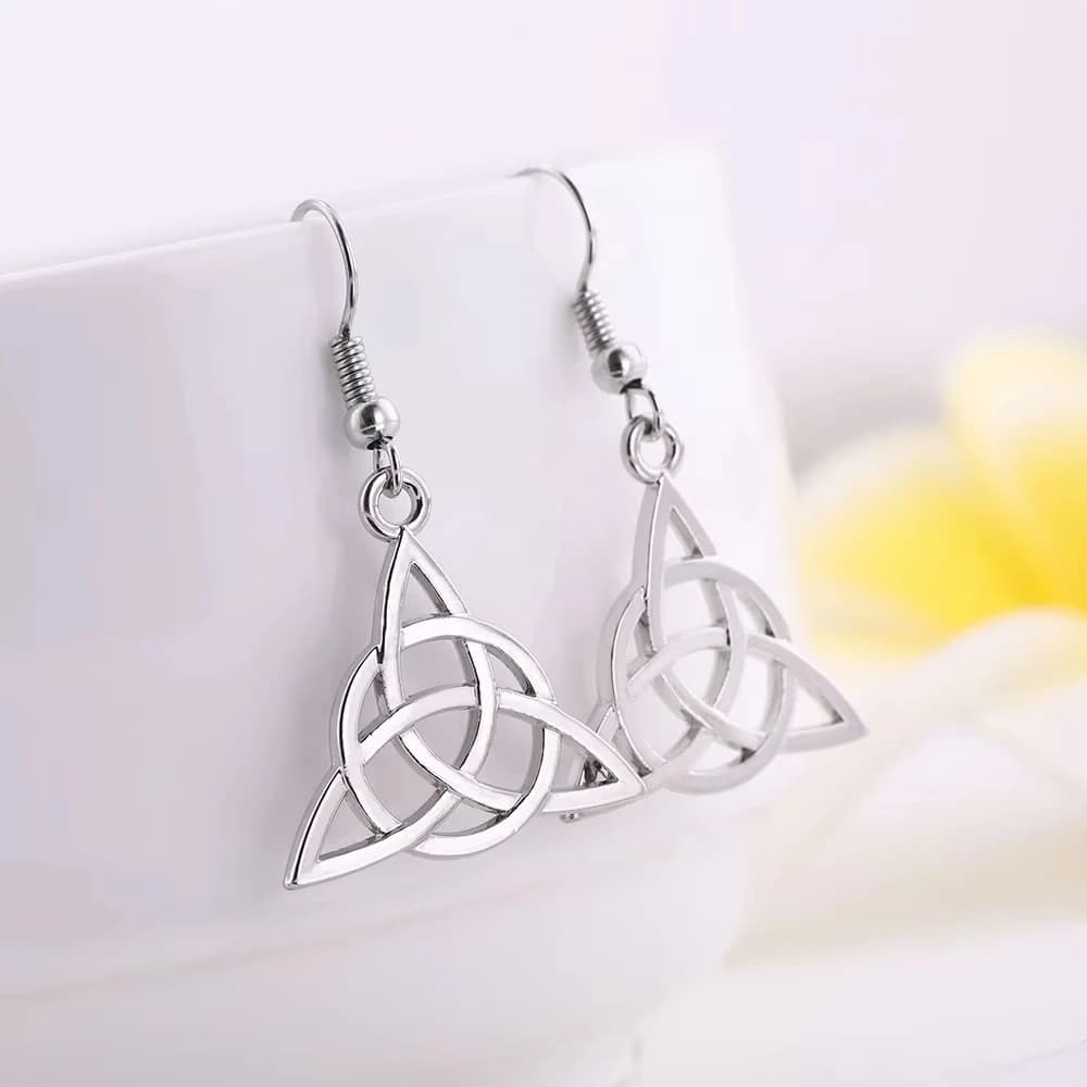 Skyrim Trinity Celtics Irish Knot Dangle Earrings Viking Triquetra Amulet Protection Jewelry Valentine's Day Gift for Women