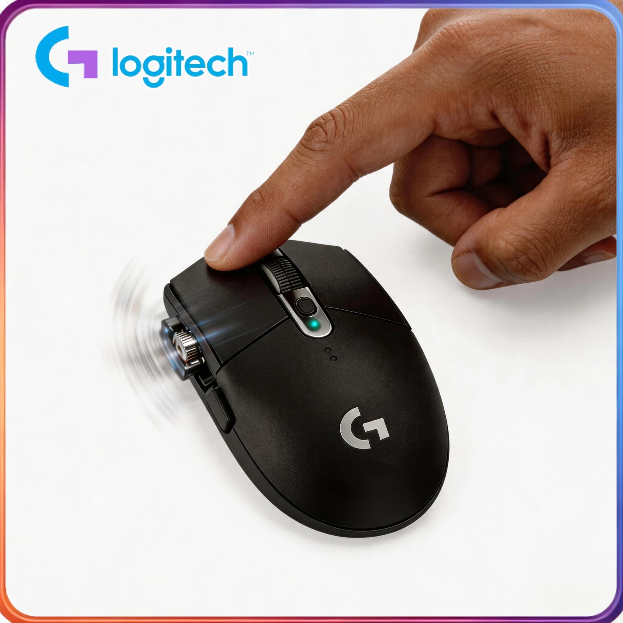 Mouse da gioco wireless Logitech G304/G305, alimentato da una batteria a lunga durata, ergonomicamente progettato per adattarsi al palmo e offrire una presa confortevole.