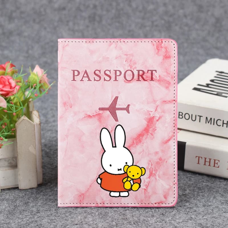 Porta Passaporto con Coniglio Miffy, Custodia Protettiva per Passaporto in PU con Cartone Animato, Essenziale per Viaggi di Donne e Ragazze, Sottile e Portatile