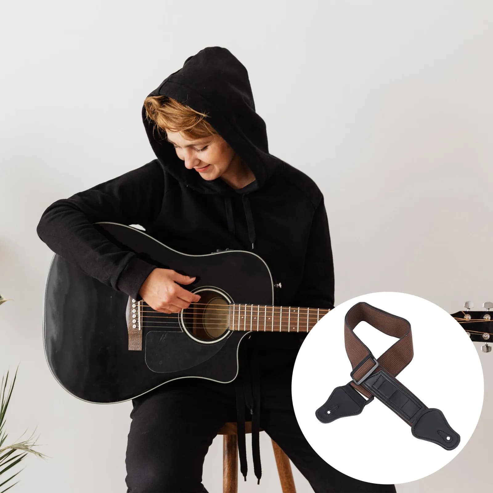 Tracolla per Chitarra Premium Regolabile in PU e Cotone, per Chitarre Acustiche ed Elettriche, con Slot per Plettro, Antiusura e Antiscivolo