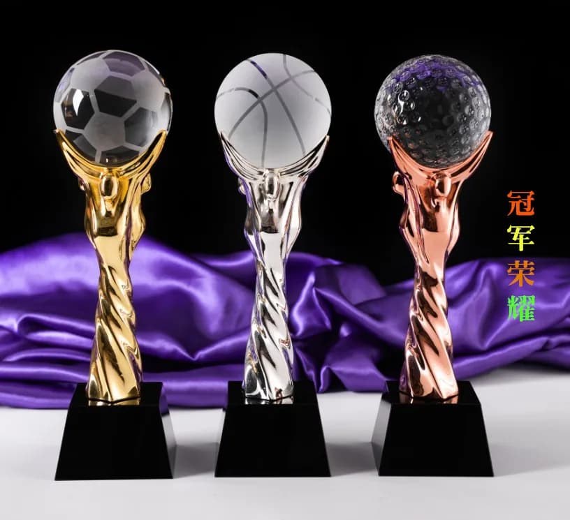Trofeo personalizzato in cristallo a forma di palla da basket, calcio, tennis, per partite e campionati - IL MIGLIORE regalo aziendale, regalo di compleanno