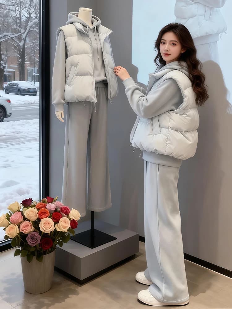Nuovo Set Invernale Tre Pezzi per Donna Taglie Forti: Felpa con Cappuccio, Pantaloni Casual e Gilet in Cotone, Comodo e Caldo