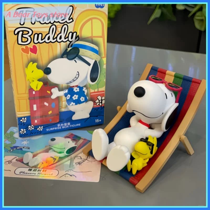 Peanut Anime Snoopy Travel Companion Series Blind Box Collezione di decorazioni per bambole statiche Borsa per cuccioli circostante Giocattolo da appendere Regalo per bambini