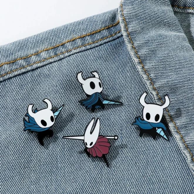Spille smaltate Hollow Knight Spilla in metallo simpatico cartone animato Distintivo di gioielli da gioco per spille per zaino Accessori Regali