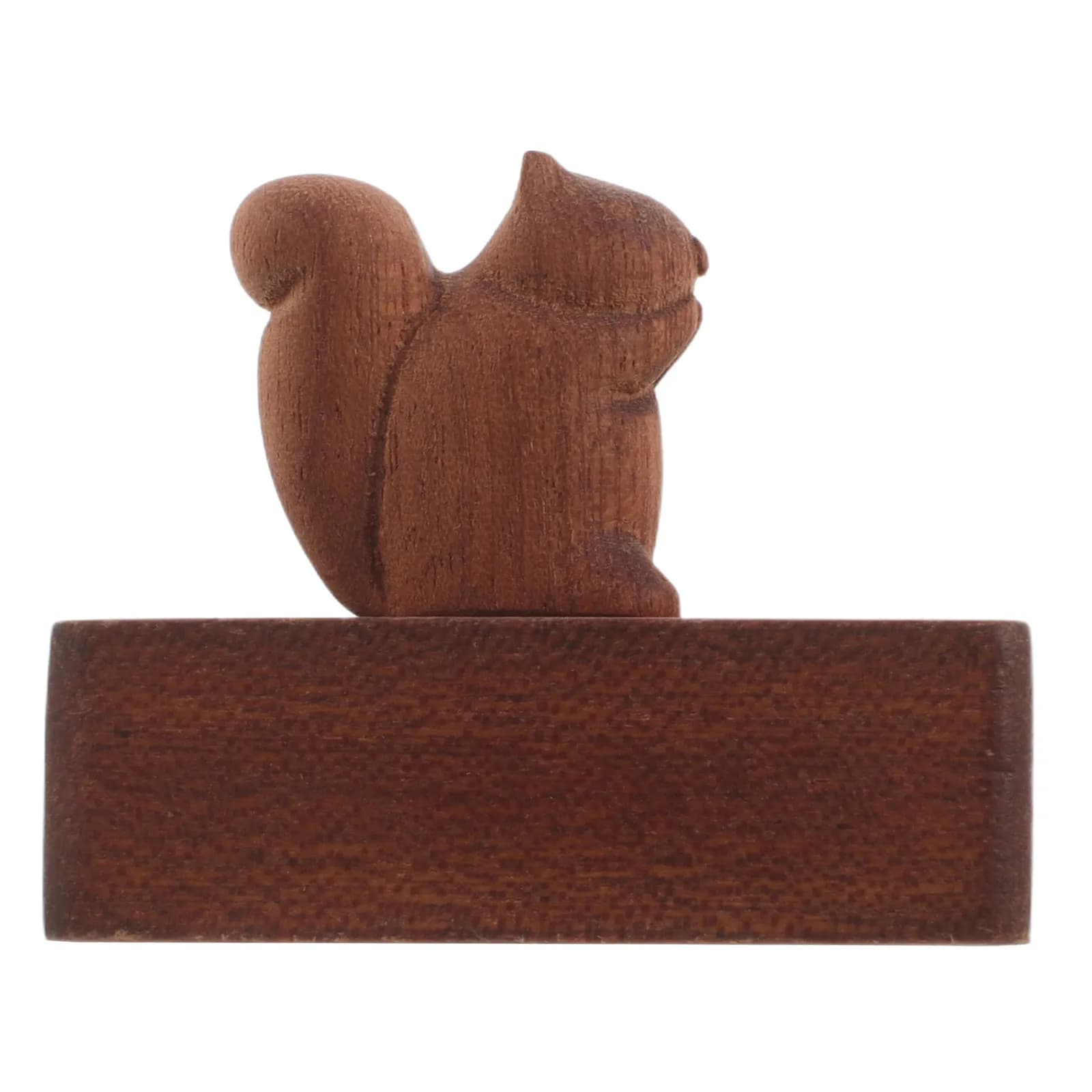 Handcrafted Dried Wood Squirrel Aroma Diffuser Small Wooden Passive Oil Diffuser for Bedrooms Offices Cars Entryways Yoga