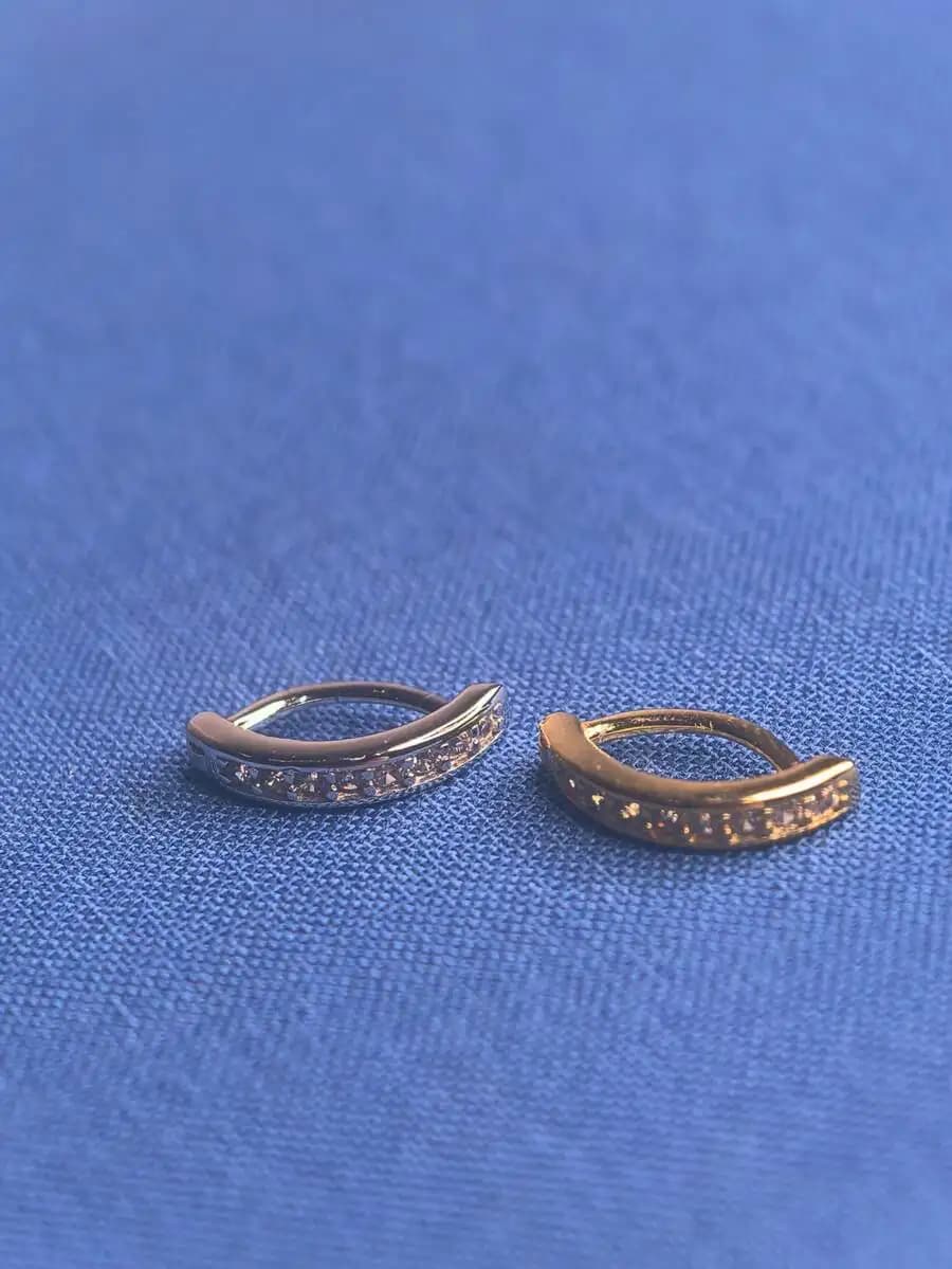 Anello Minimalista in Argento 925 a Cerchio Invertito per Donna, con Micro Zirconi, Delicato Gioiello per Piercing all'Ombelico