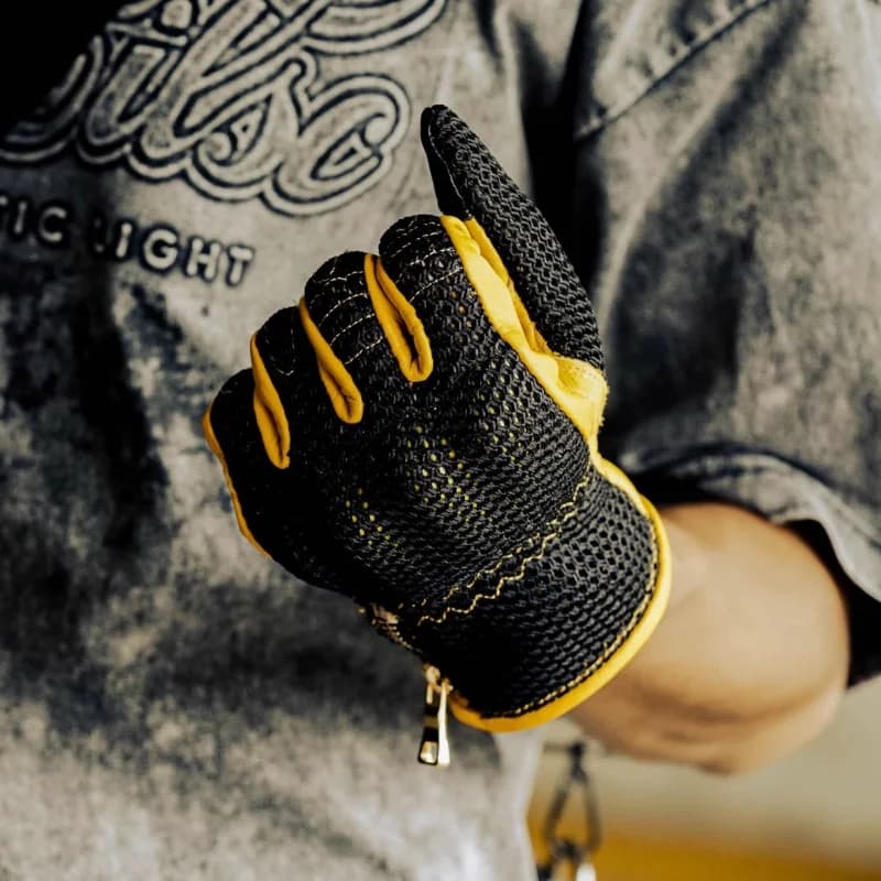 Guanti da moto estivi traspiranti con ventilazione in rete da motocross Palmo in pelle per ciclismo da corsa estivo Design touchscreen Luvas