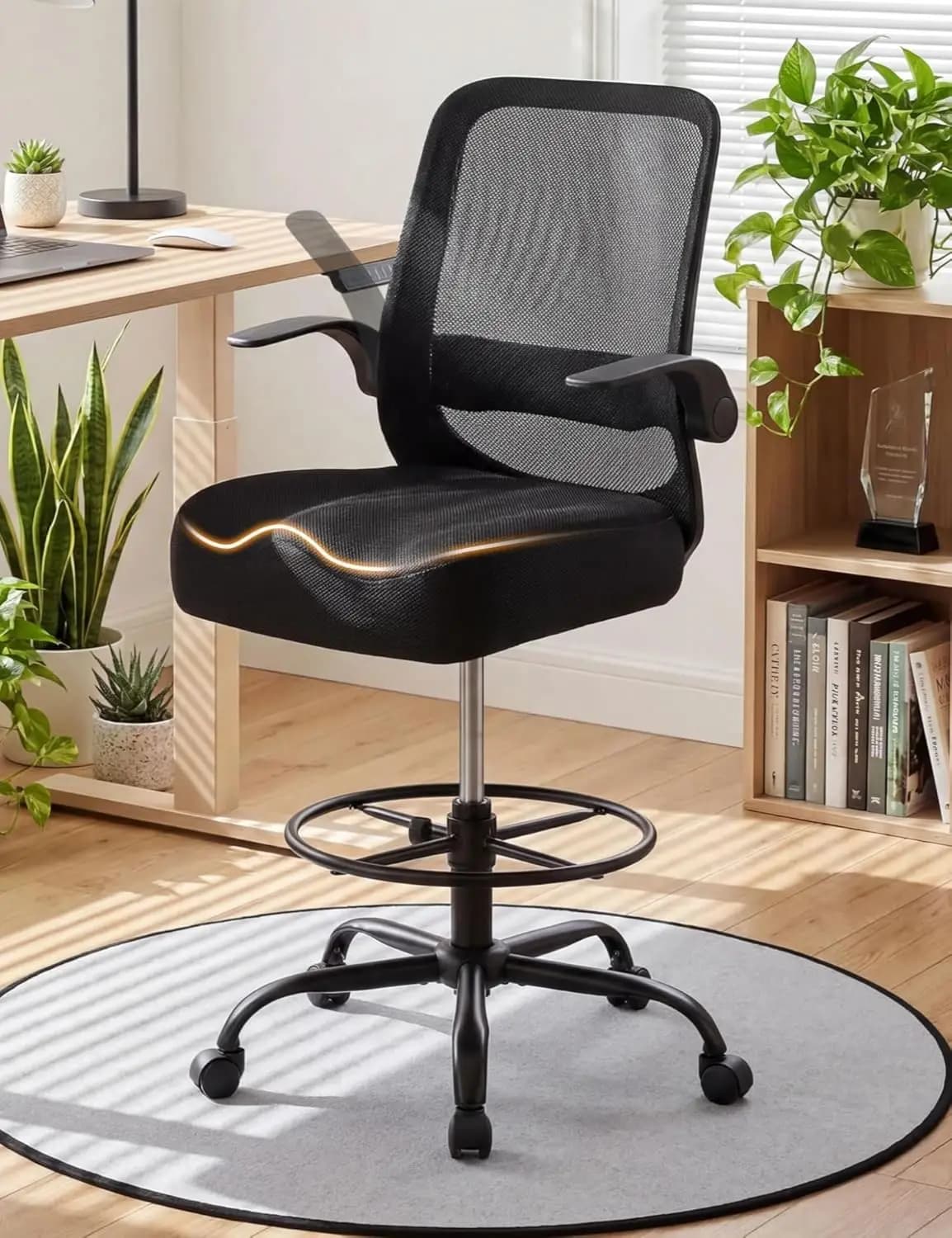 Sedia da Disegno 500LBS – Sedia da Ufficio Alta con Altezza Regolabile e Poggiapiedi per Scrivania in Piedi, Rete Ergonomica, Personalizzabile