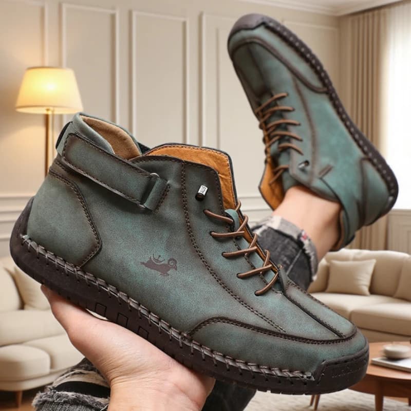 Men's Handmade Leather Shoes Fashion Casual Brand Luxury Moccasin Shoes Soft Classic Men's Nude Boots Non-slip Sneakers Men's Sneakers
