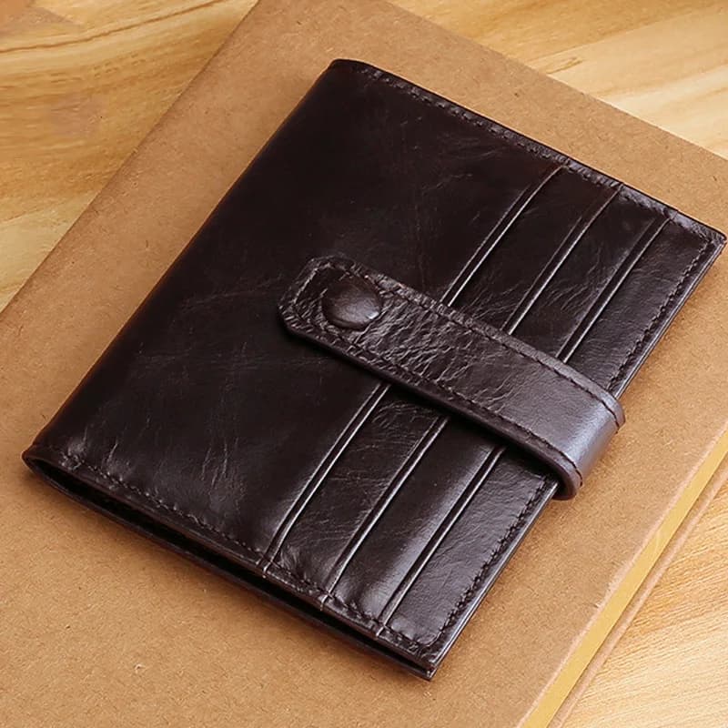 Portacarte in Vera Pelle con Blocco RFID, Portafoglio Minimalista Sottile in Pelle Bovina con Cinturino, Custodia Multi-slot per Carte di Credito, Regalo per Uomo