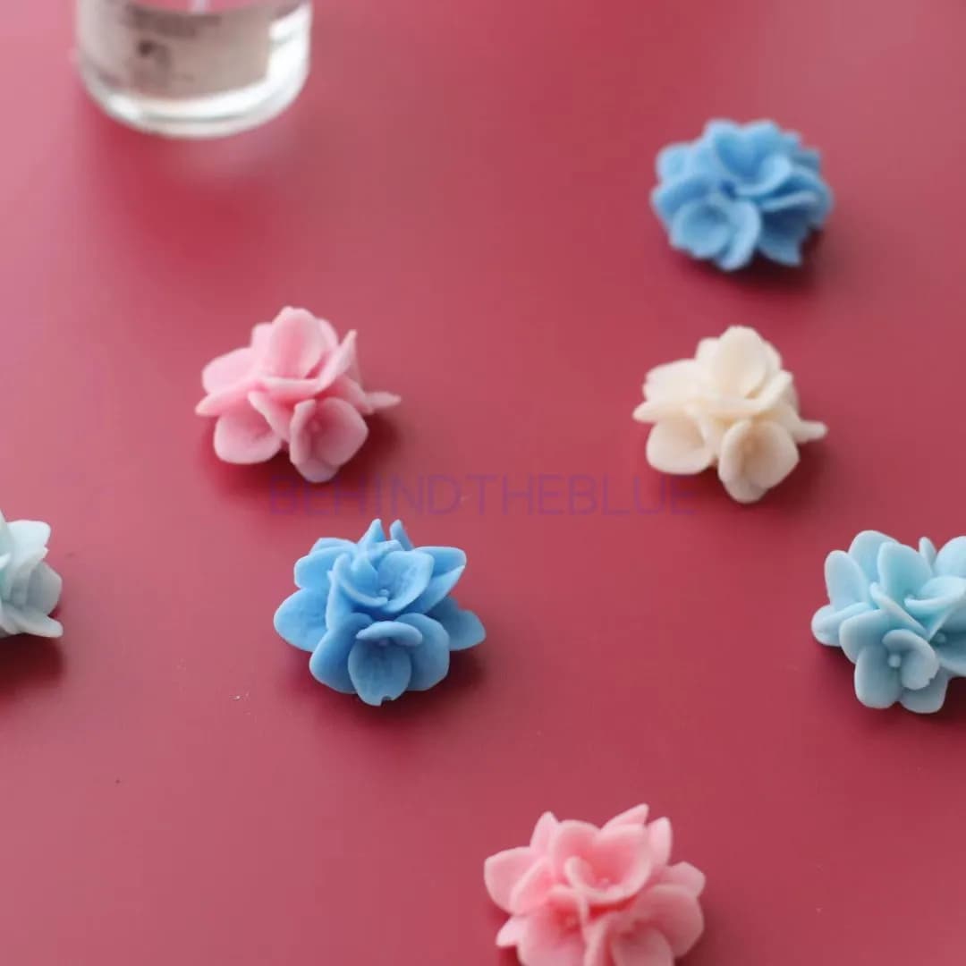 Mini Hydrangea Flower Silicone Mold DIY Soap Mold Mini Candle Molds Silicone Aromatherapy Plaster Mold
