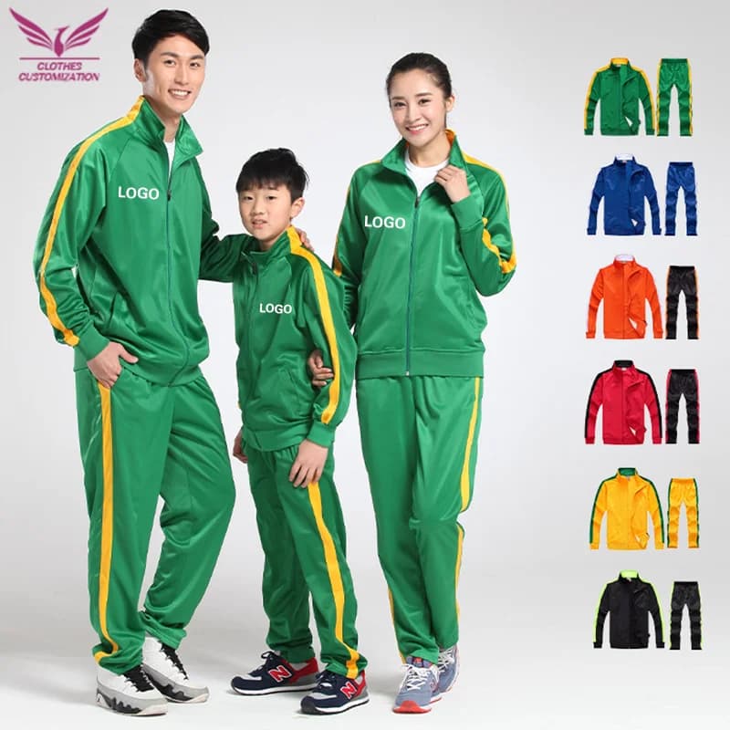 uniforme sportiva con logo personalizzato Abbigliamento sportivo da basket per bambini Tuta sportiva personalizzata per adulti Set da allenamento per calcio giovanile logo stampato