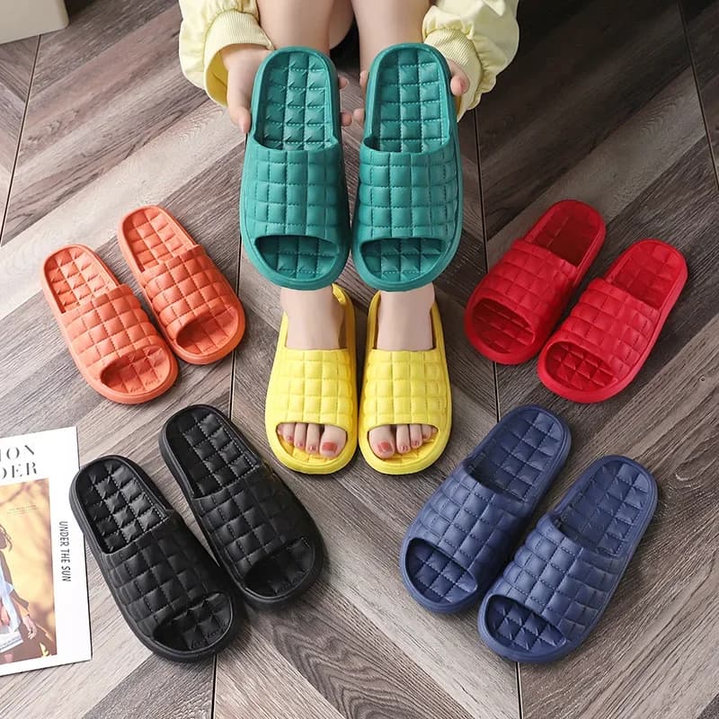 Pantofole da bagno per la casa moda donna suola morbida scivoli da interno in EVA sandali da donna 2023 pantofole da donna uomo antiscivolo estive