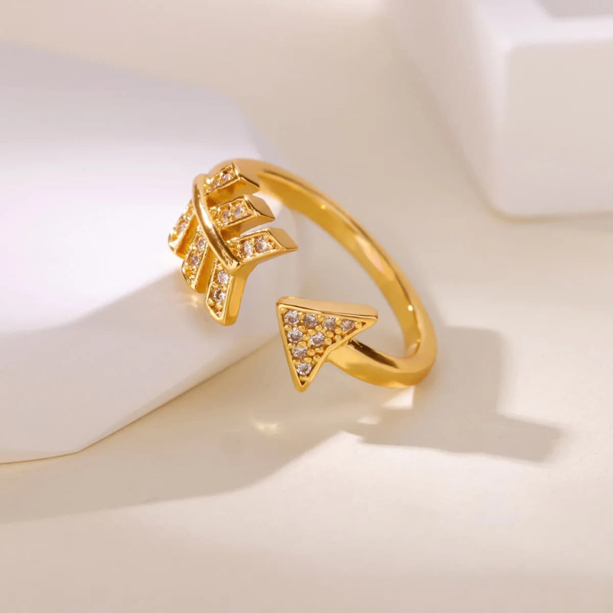 Anelli aperti con freccia di Cupido in zircone per donna Uomo Anello aperto in acciaio inossidabile placcato oro Amore romantico Regali di gioielli impermeabili