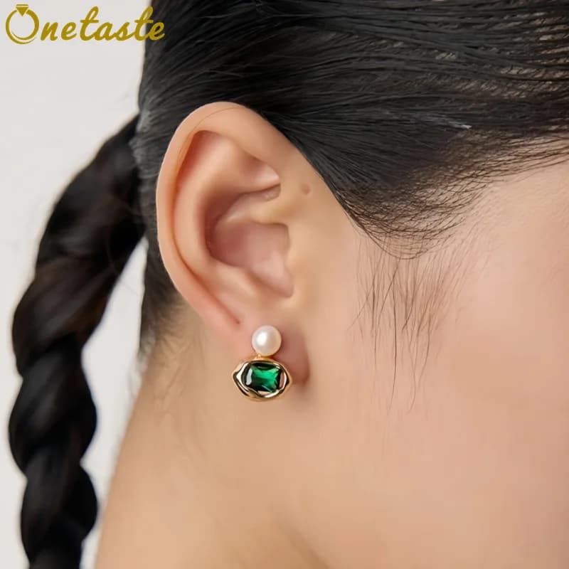 Orecchini a perla in argento sterling 925 con zirconi scintillanti per donna, orecchini piccoli e delicati dal design geometrico minimalista, idea regalo.