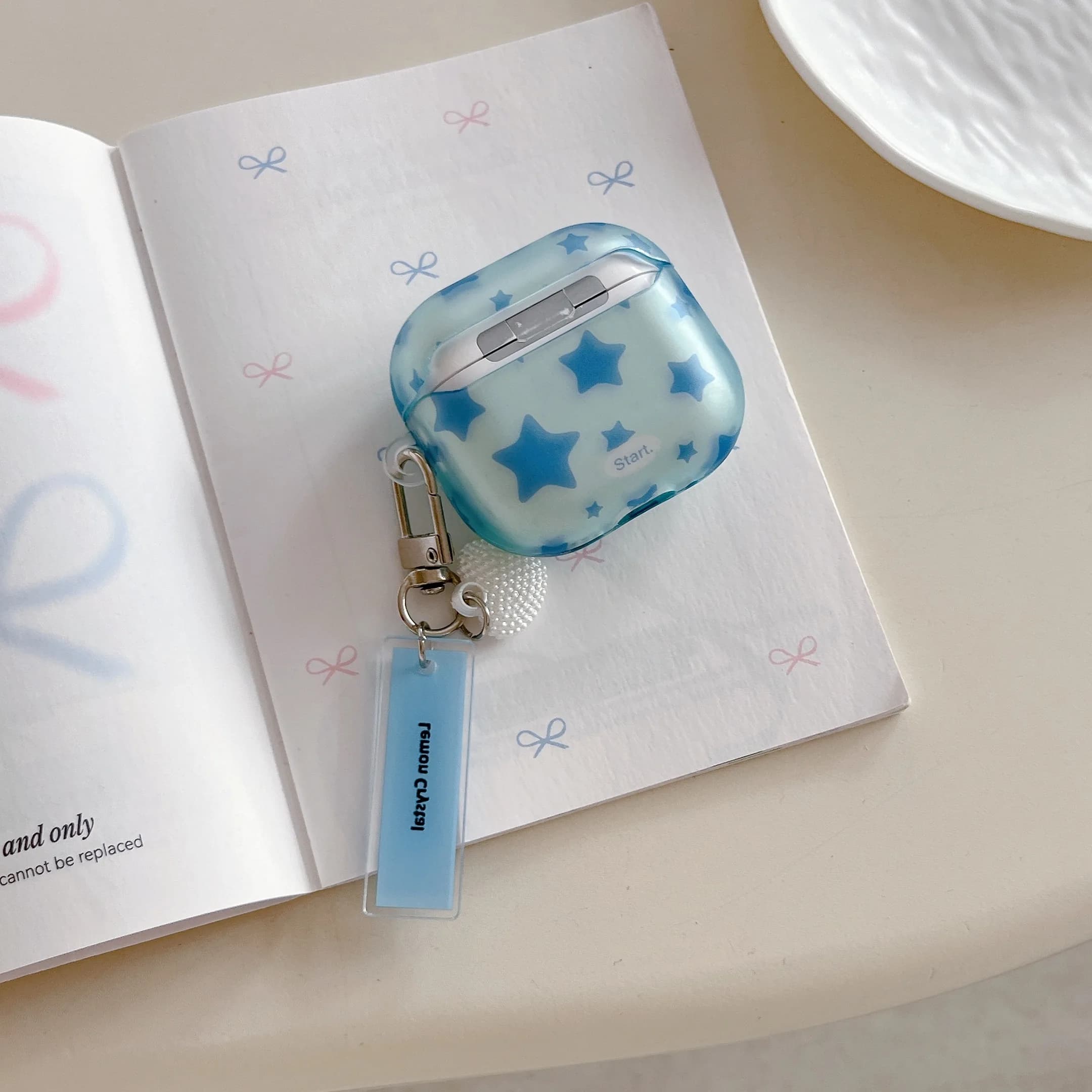 Custodia trasparente blu con motivo a stella blu a schermo intero, semplice e creativa, per AirPods 1 2 3 4 Pro Pro2 Pro3 con anello