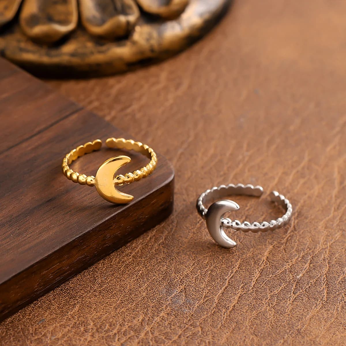 Light Luxury Moon Gold Plated Stainless Steel Ring, Waterproof Heavy Metal And Not fading, With Adjustable finger ring