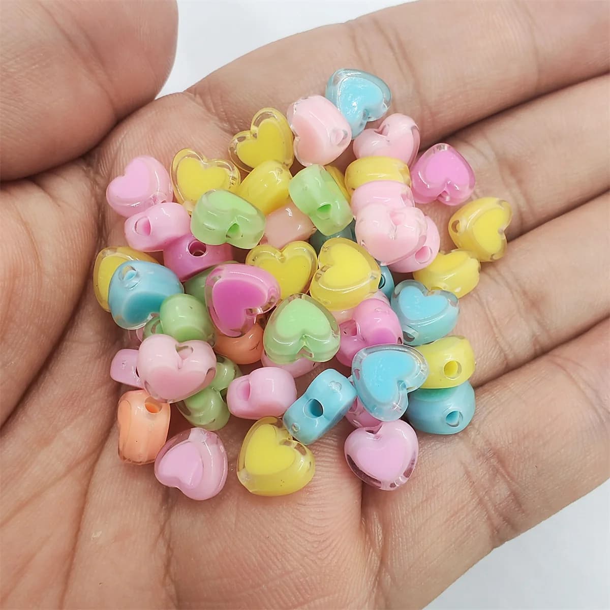 50pcs 7mm Loose Sandwich Colorful Acrylic Heart Beads DIY Handmade for Bracelet Necklace Chain Jewelry Makeing