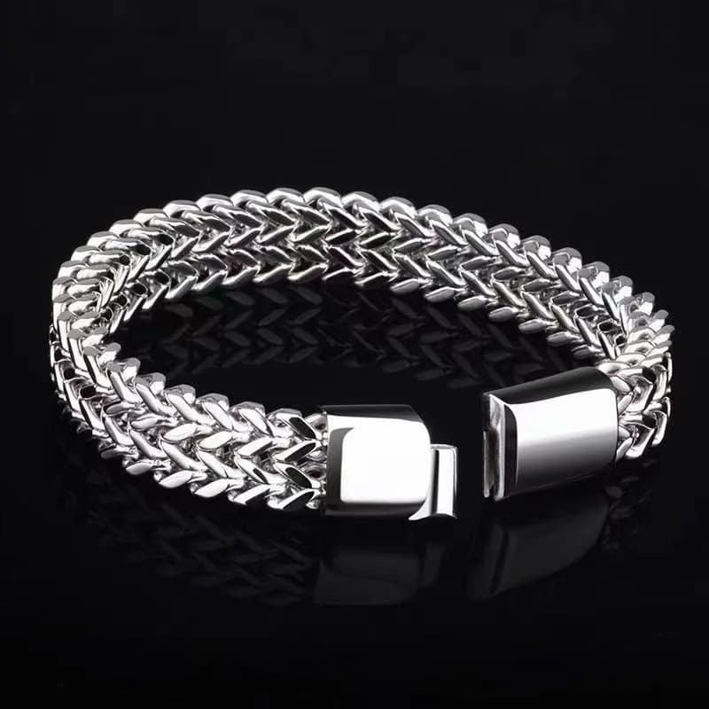 Bracciale con fibbia magnetica in lega di squame di pesce anteriore e posteriore a doppia fila intrecciata in acciaio inossidabile con regali di gioielli con chiglia all'ingrosso