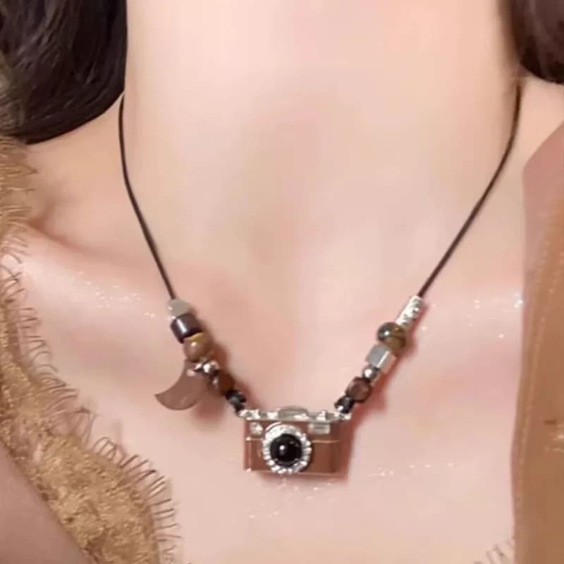 Adjustable Wax Rope Long Necklace for Women Fashion Retro Camera Pendant Necklaces Wooden Moon Beaded Sweater Chain Jewelry Gift