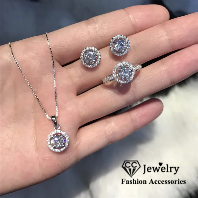 CC Fine Jewelry set per le donne placcato oro bianco Cubic Zirconia Ring Stud orecchini collane pendenti matrimonio Bijoux CCAS228