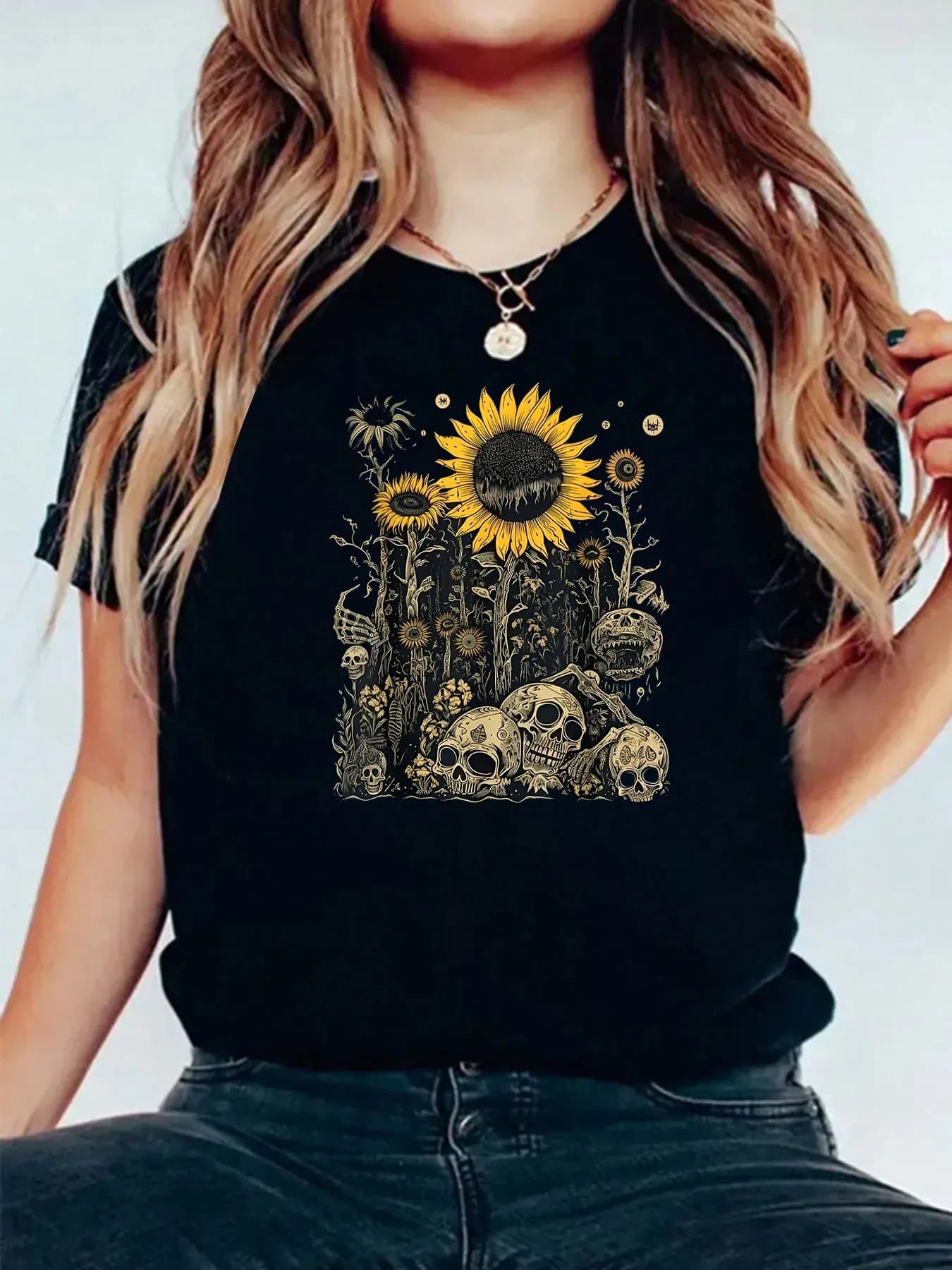 Men's Gothic Style Sunflower & Skull Pattern T-Shirt | Black Loose Fit Round Neck Short Sleeve T-Shirt Exquisite Macabre Floral & Celestial Print Bohemian Style Casual Shirt Suitable For Alternative Fashion & Art Enthusiasts Suitable For All Seasons