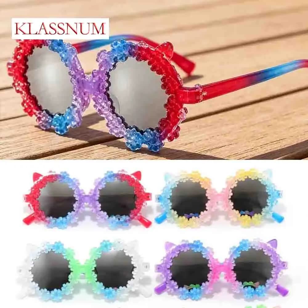 KLASSNUM Occhiali da Sole per Bambini con Montatura Floreale, Occhiali Carini con Lenti Sfumate per Bambine, Occhiali da Sole da Spiaggia in Plastica con Orecchie di Gatto, Accessorio per Foto